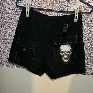 Romwe skull print shorts